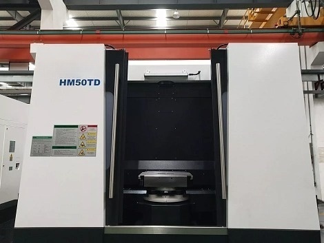 Горизонтально-фрезерный обрабатывающий центр с ЧПУ HM50TD, превью 2