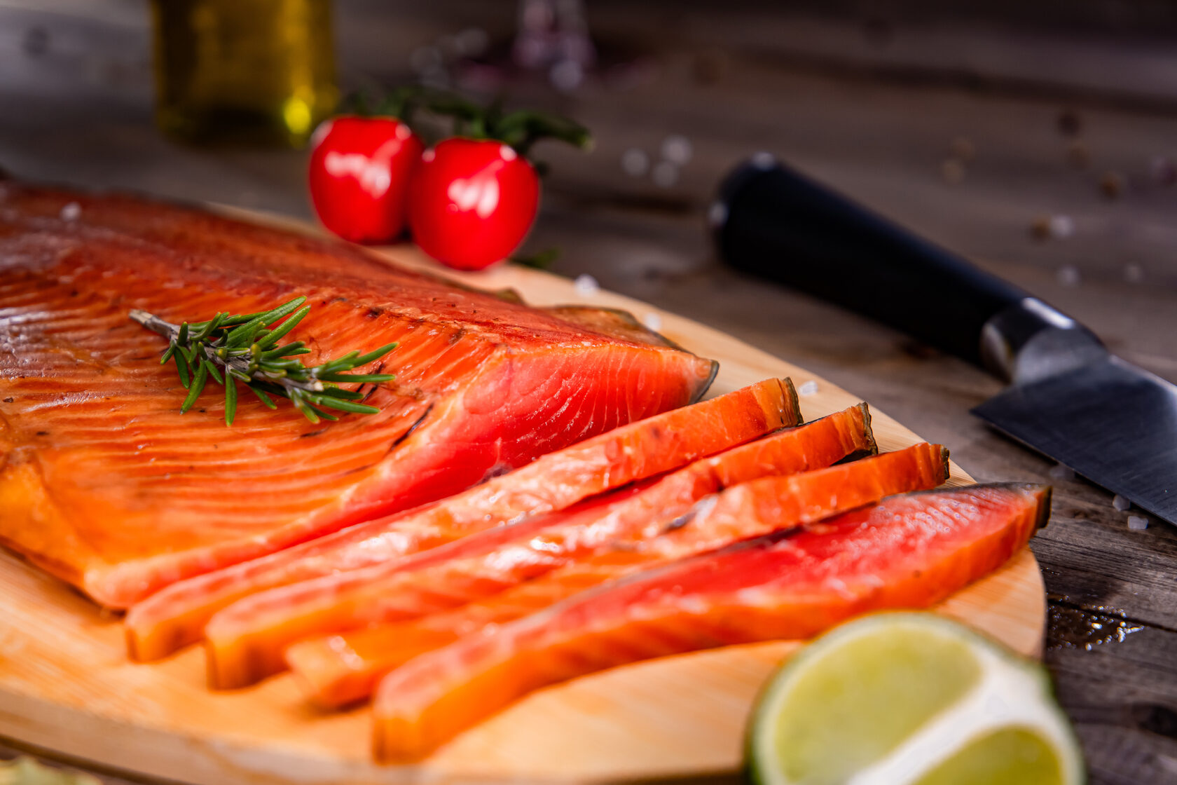 Steelhead. Рыбное хозяйство добрянка. Форель радужная живая. Форель радужная карельская. Морская форель мурманск.