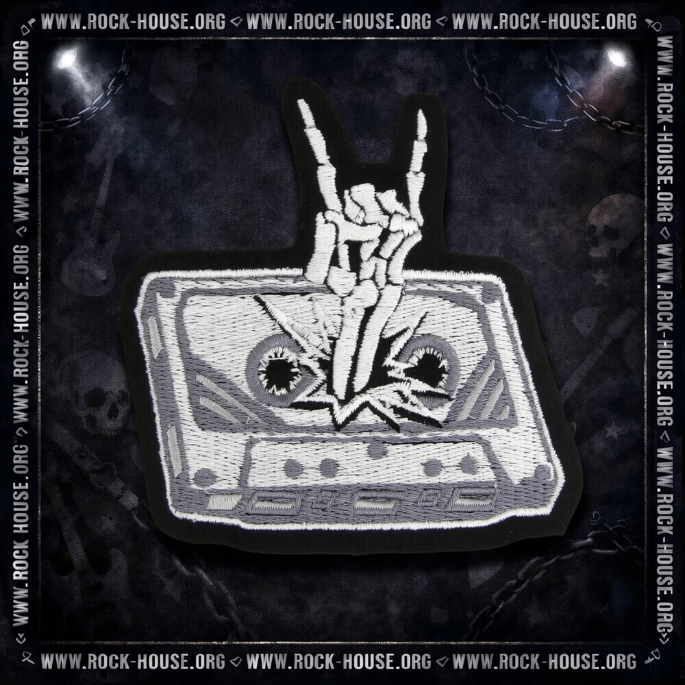 Нашивка Кассета — фотография товара из каталога Rock House
