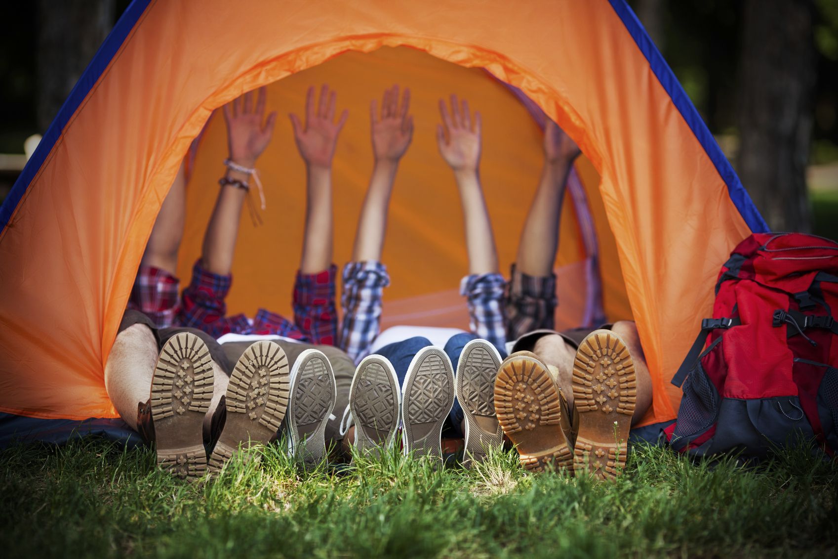 семейные палатки для отдыха на природе
