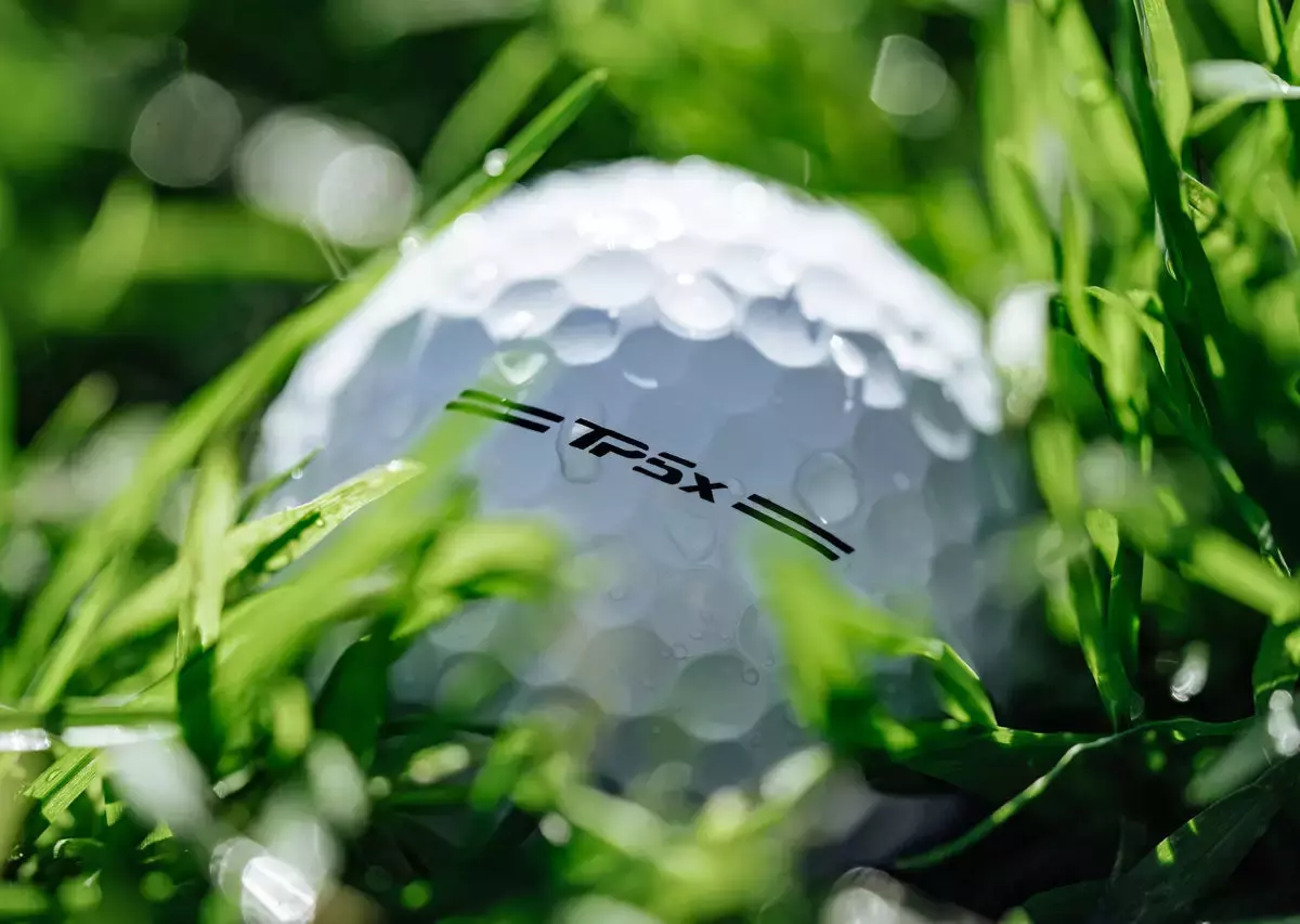 Гольф мяч TaylorMade TP5X