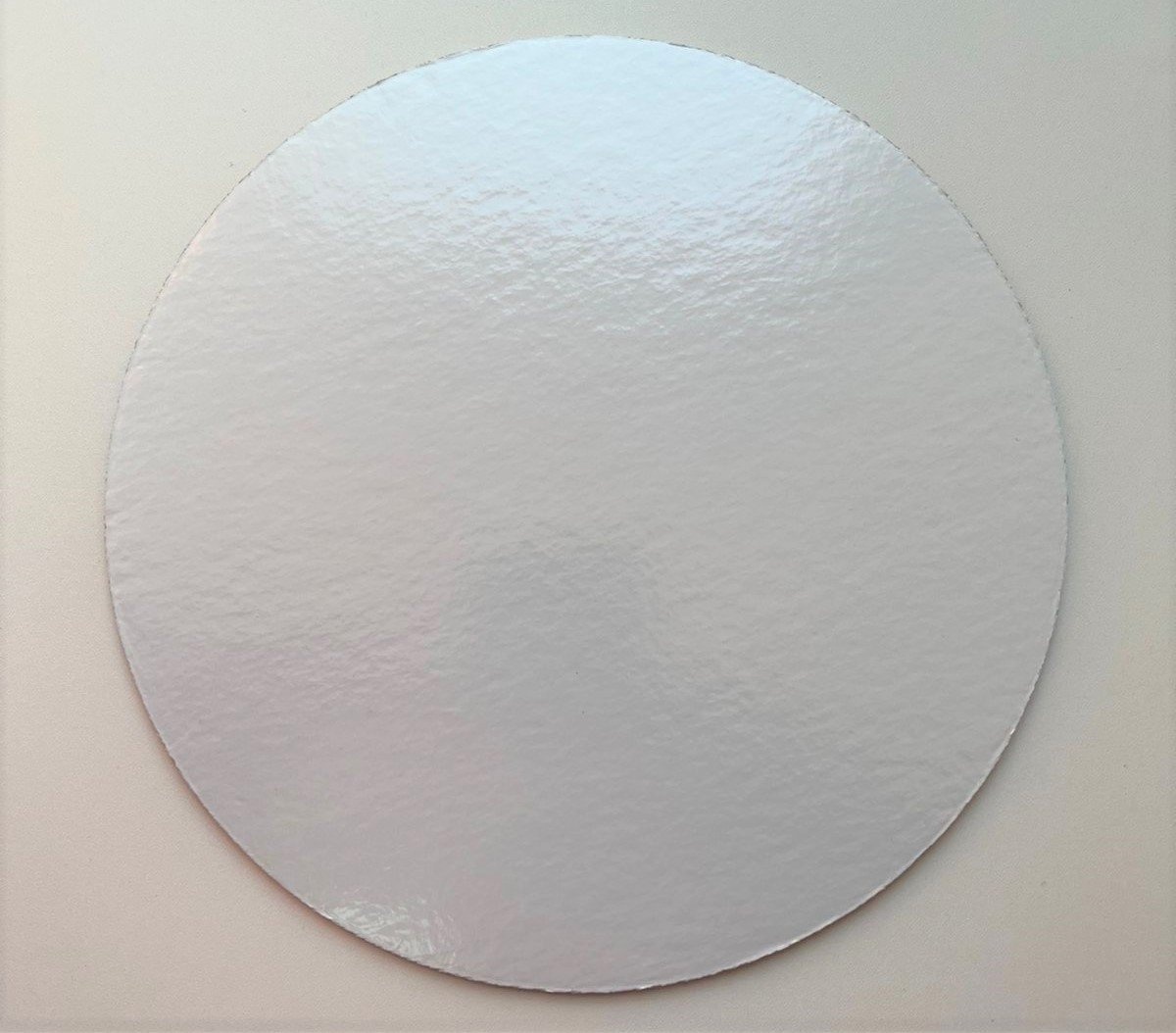 подложка для торта круглая красная серебро d 24 см толщ 2. подложка 2 5 мм. подложка картон d260мм. подложка bonkeel smart 3 мм. подложка усиленная золото d 240 мм (толщина 2,5).