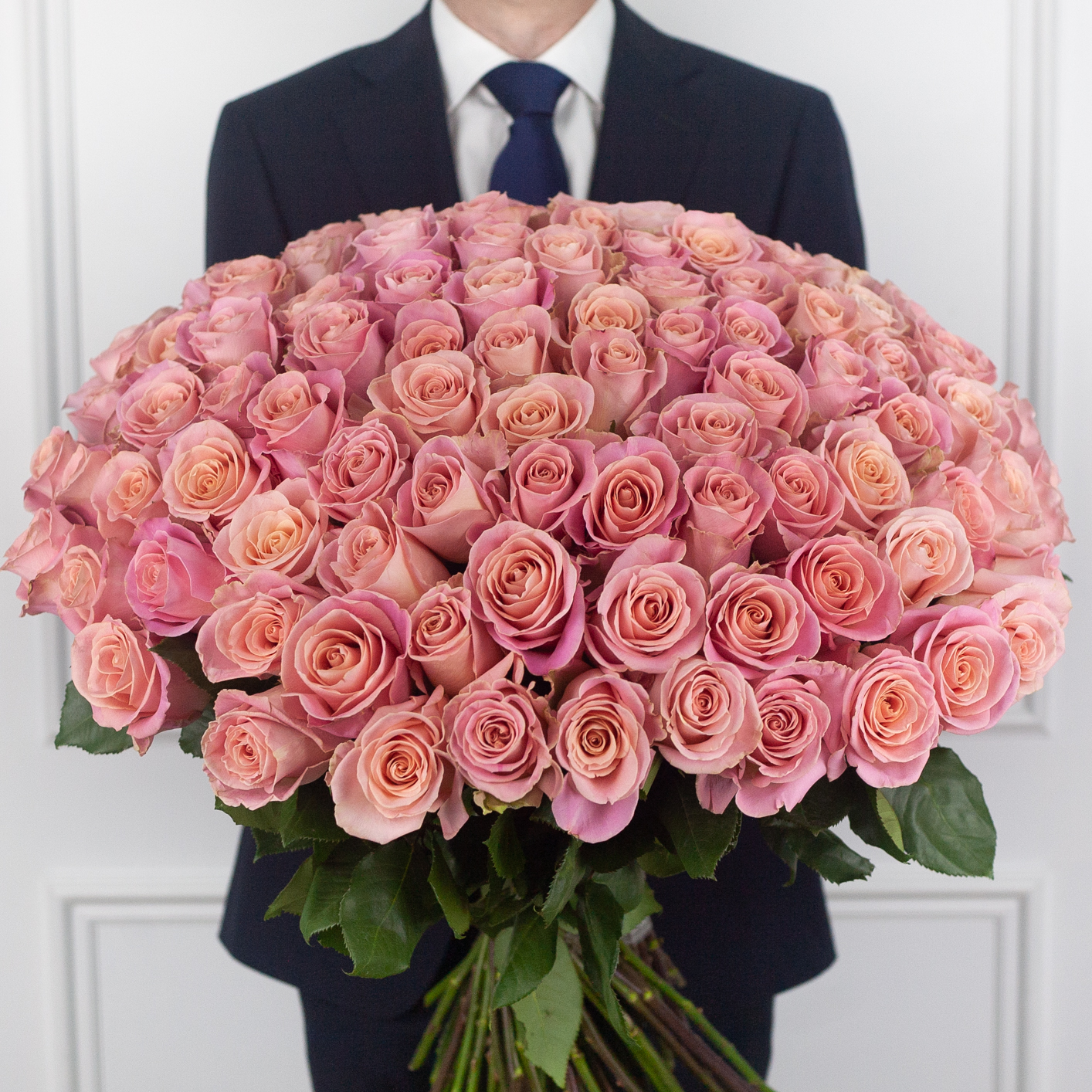 Bouquet of 101 pink Ecuadorian roses