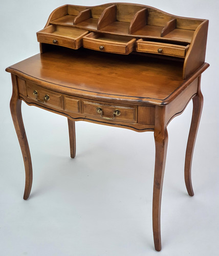 Бюро  Miranda&Serena   H841 (D71)  