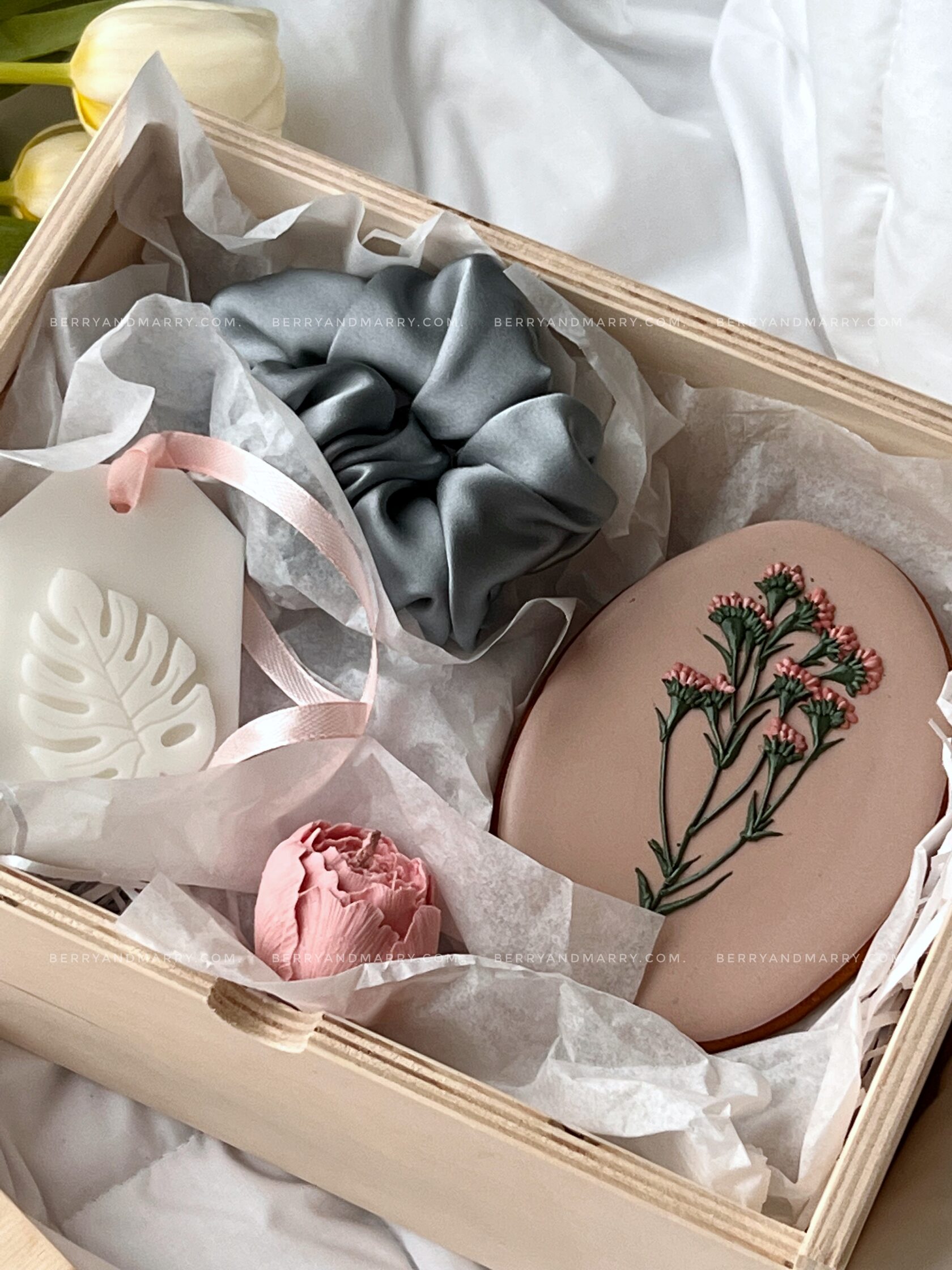 Корпоративный подарок на 8 марта LADY OF FLOWERS | Купить корпоративные ...