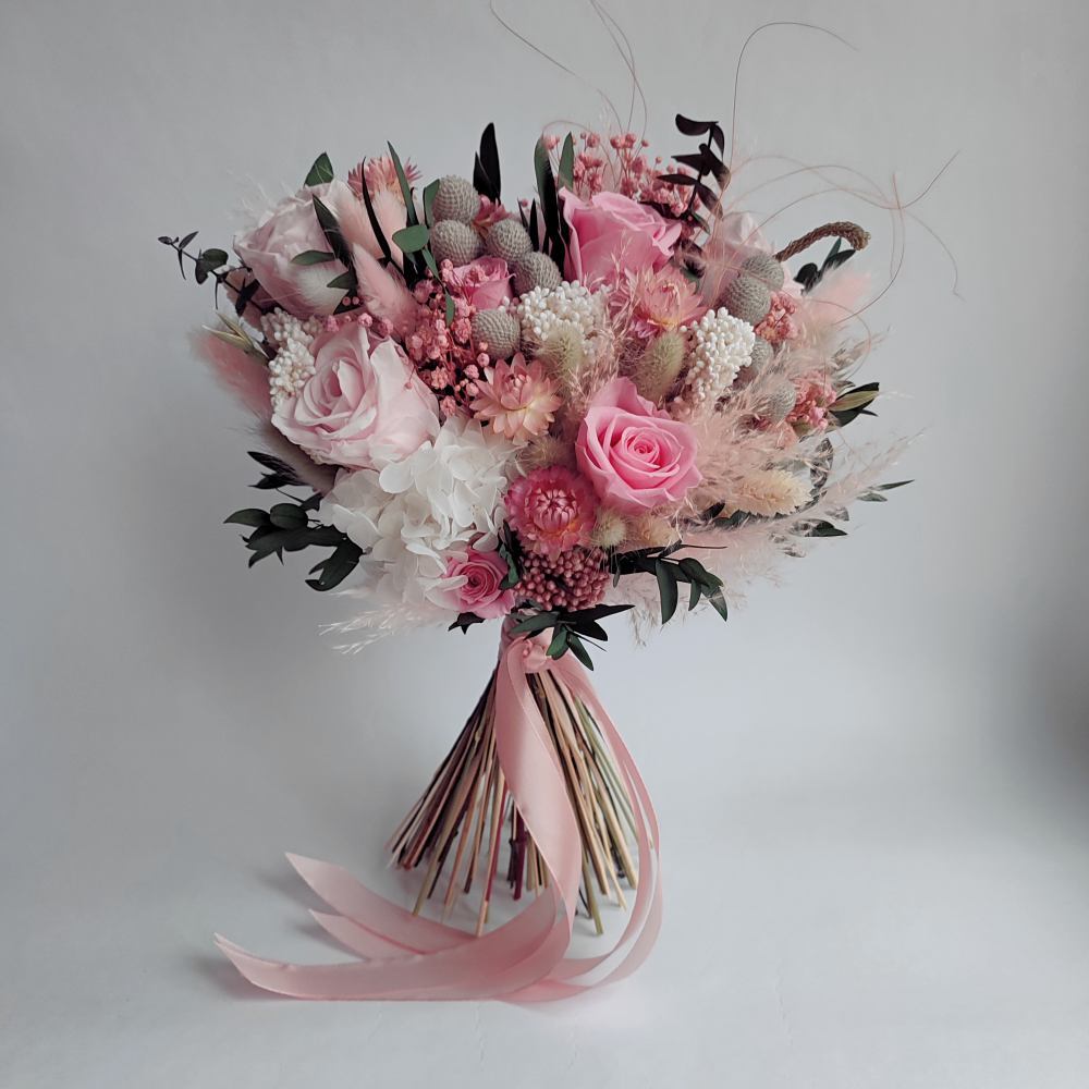 Букет со стабилизированными розами Искренние эмоции