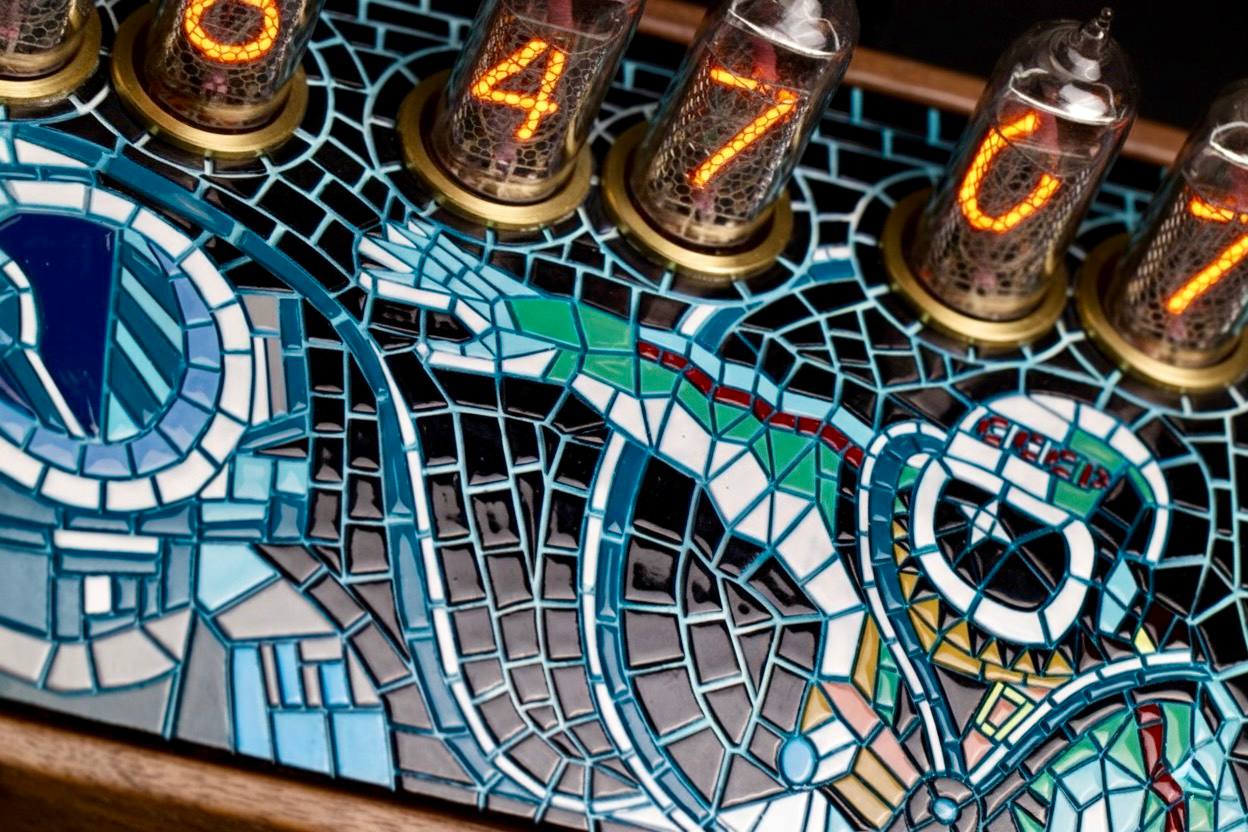 Kaleidoscope: Leonov nixie clock, view 2