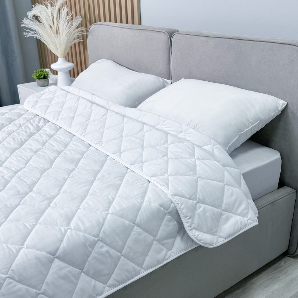 Одеяло для сна Vella "Basic Light"