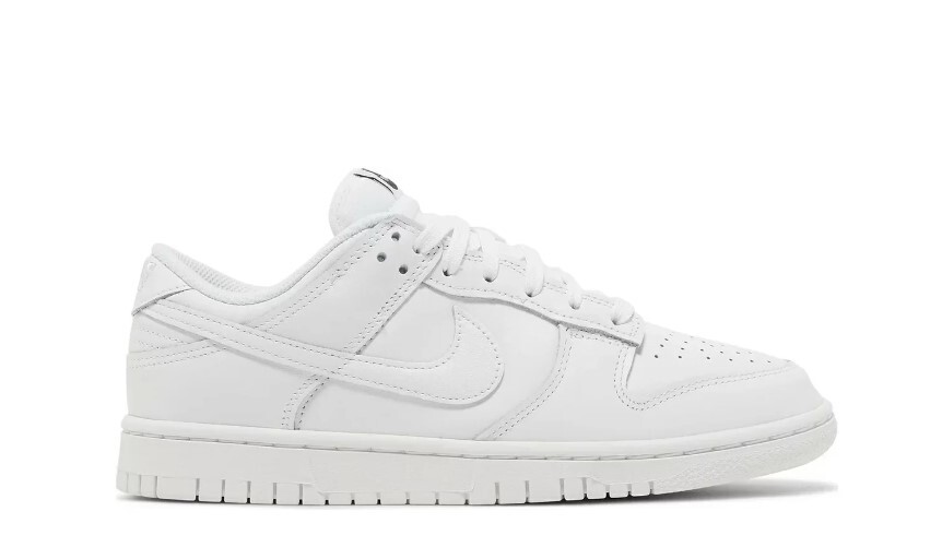 Nike all white best sale