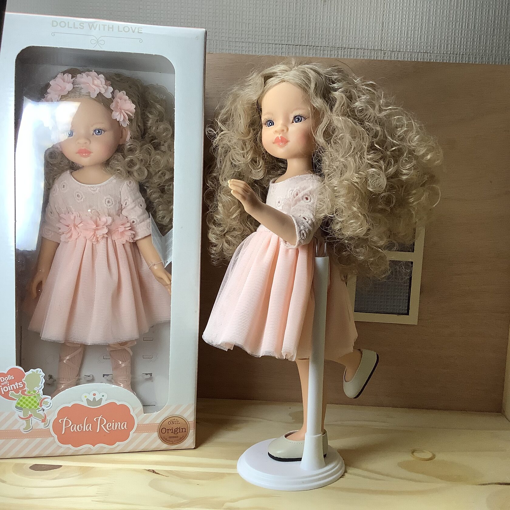 Poupée Nines D'Onil 30 Cm - Mia ARTICULÉE - Mia Avec Des Cheveux Ondules Roses Sans Vetements