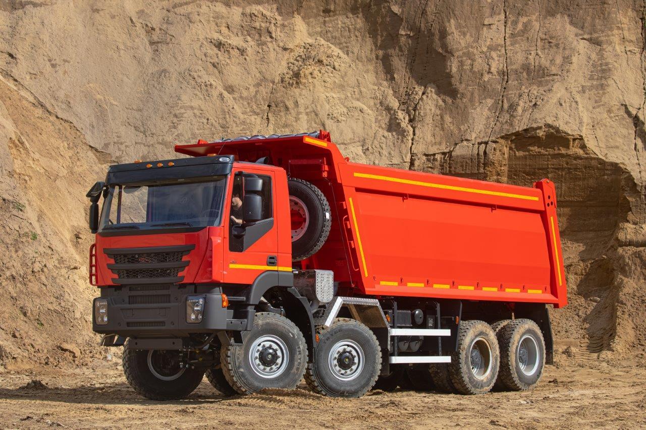 Самосвал 8х8 АМТ 752900
