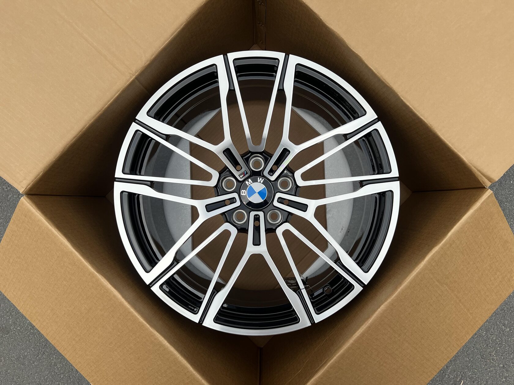 BMW 825M стиль