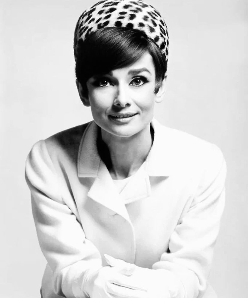 КИНЕМАТОГРАФИЧЕСКИЙ ДЕВИЧНИК