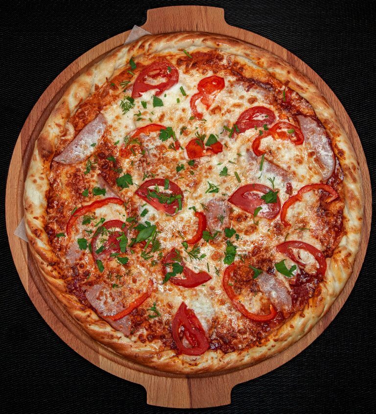 Пицца Челентано. Пицца 1 кг. Пицца из Челентано. Килограмм пиццы. Николаевский пицца заказать