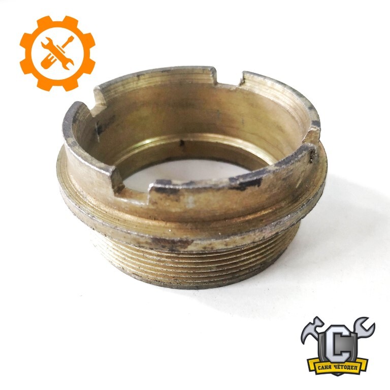 Гайка хвостовика редуктора Урал