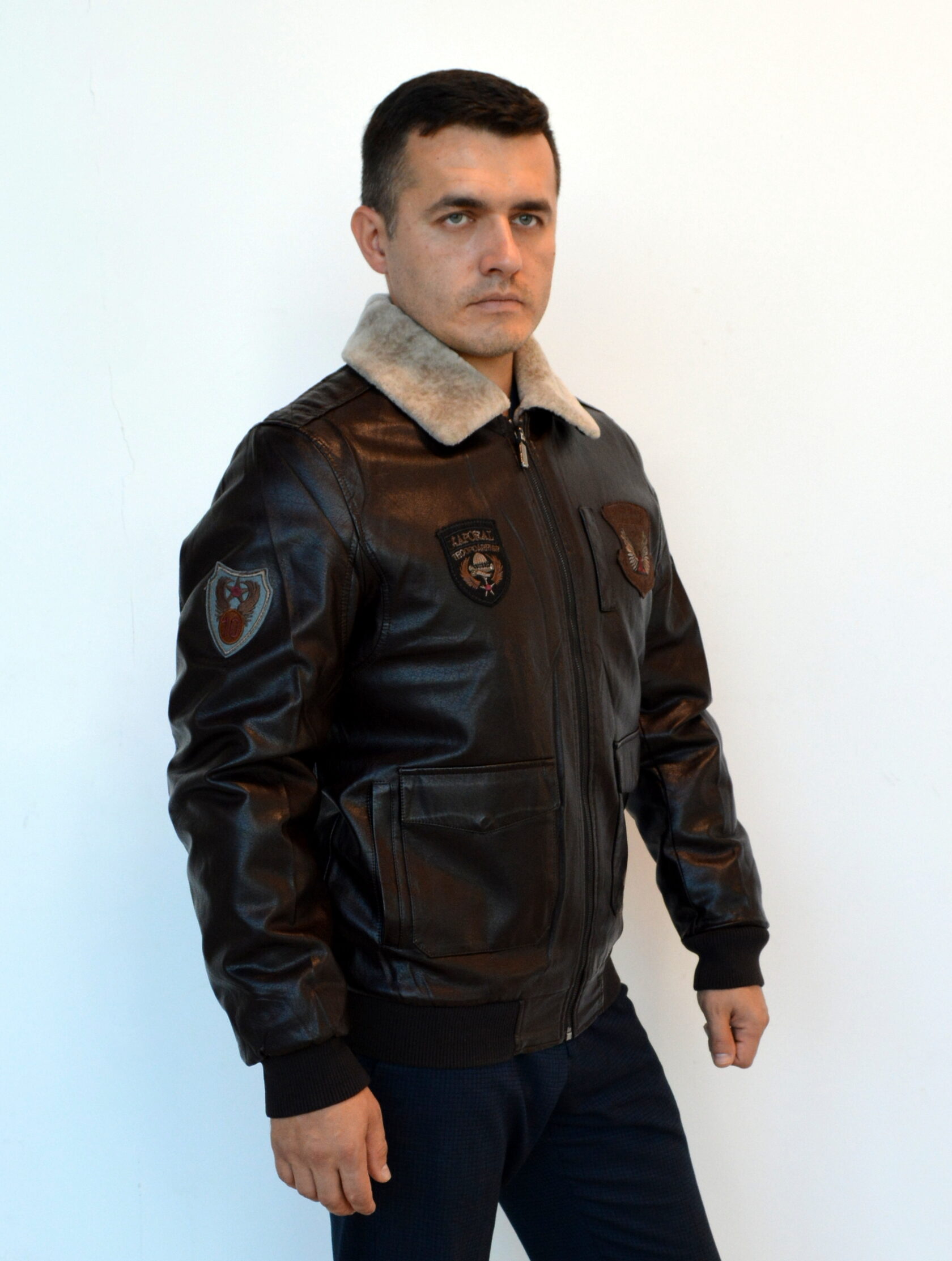 Купить зимнюю мужскую куртку пилот из кожзама Jake Спб. Новинки! Скидки!