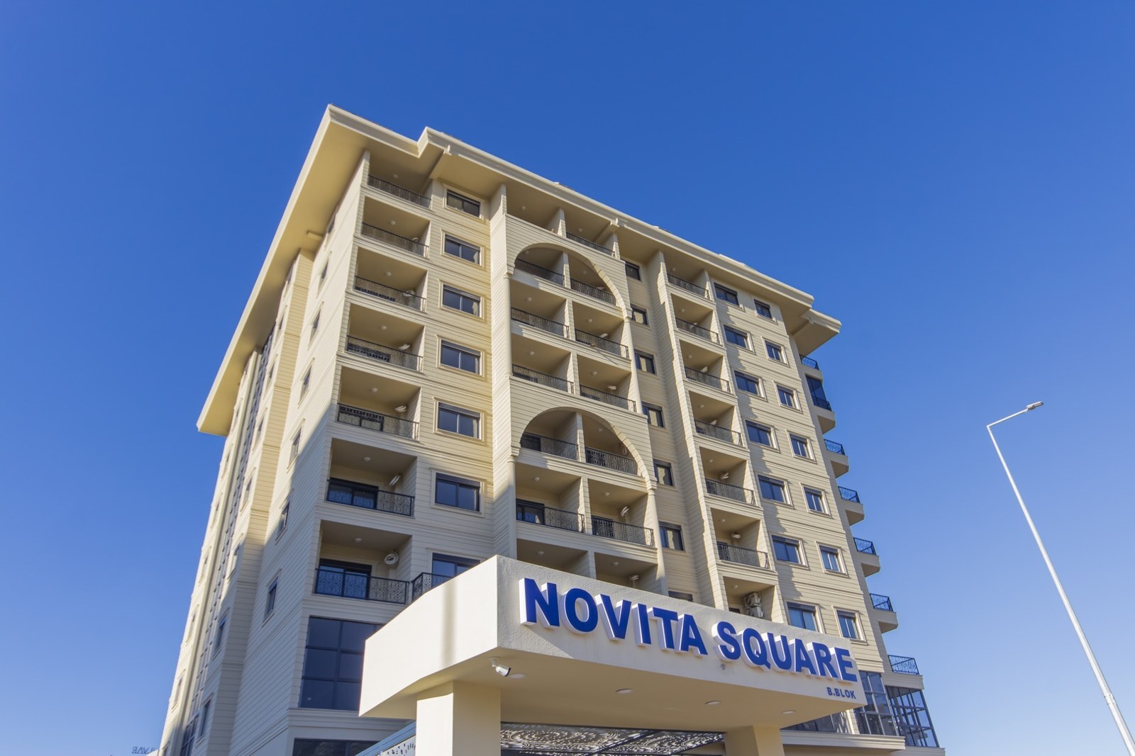 Novita Square B57 · 1+1