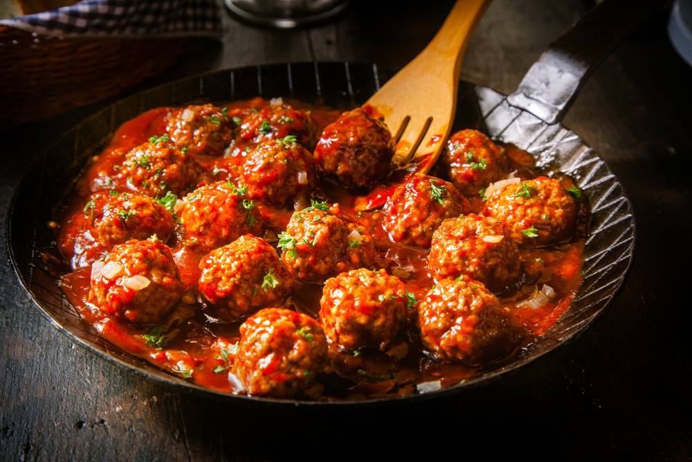 Тефтели мясные в томатном соусе