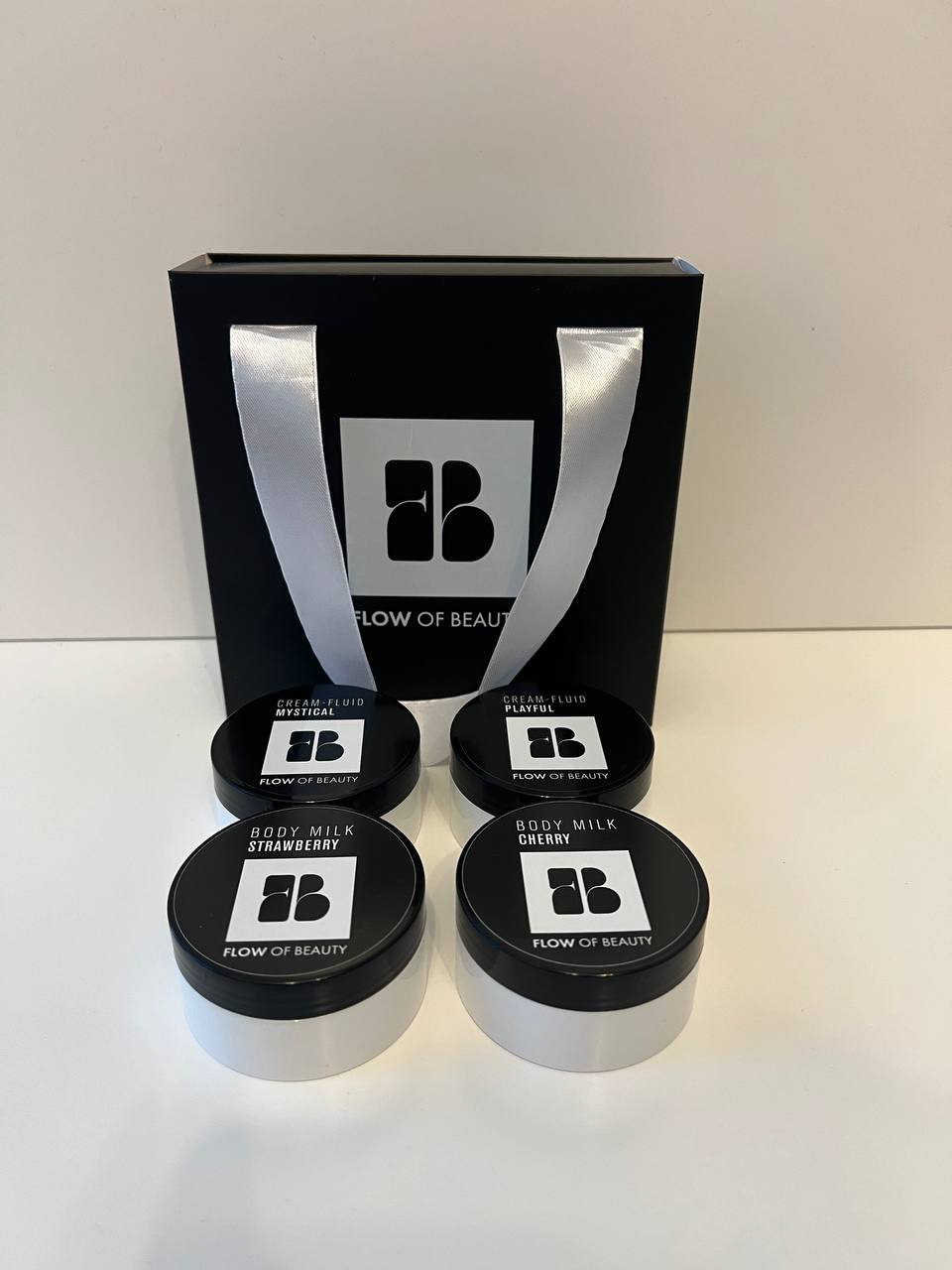 BLACK GIFT BOX