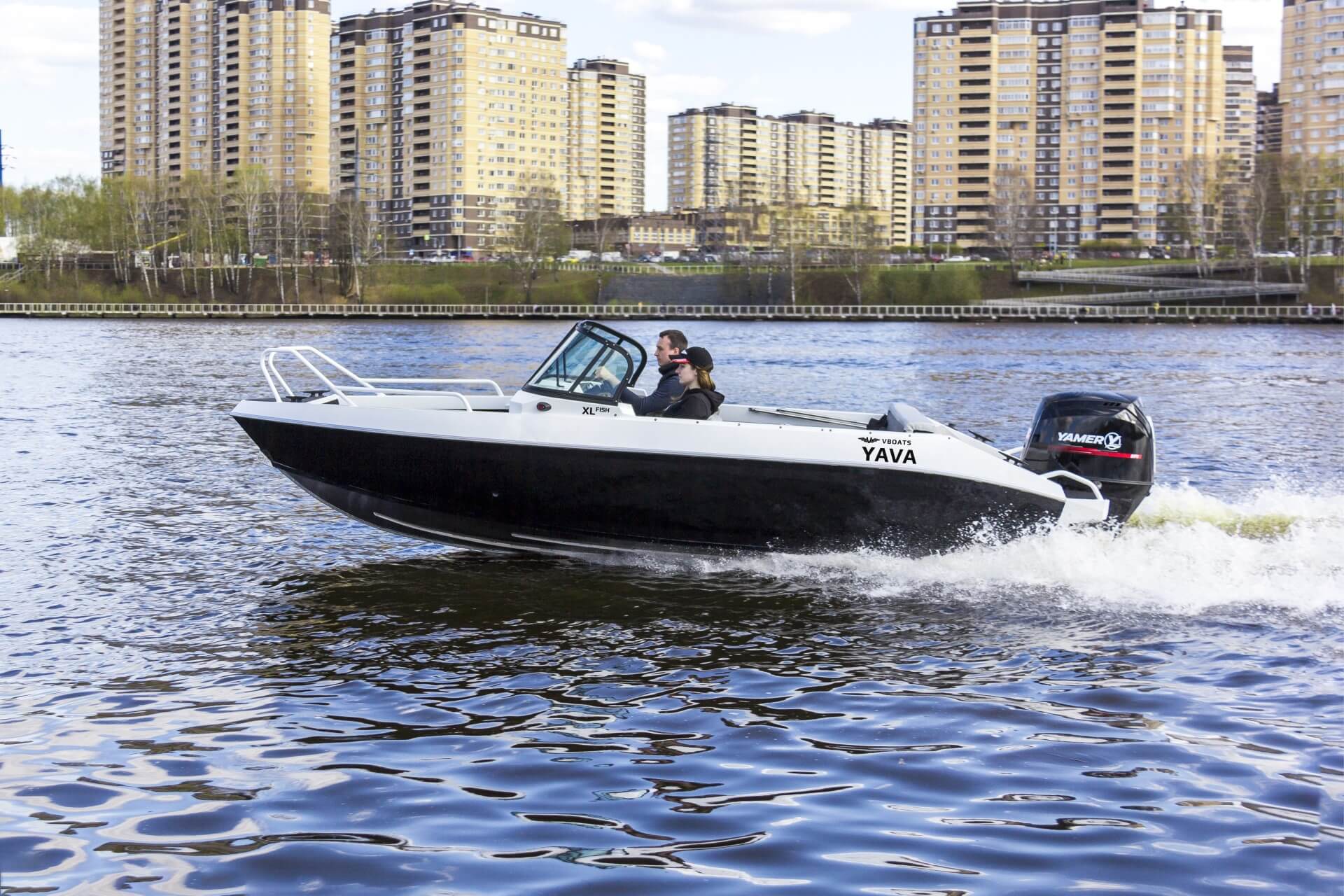VBOATS YAVA XL Fish