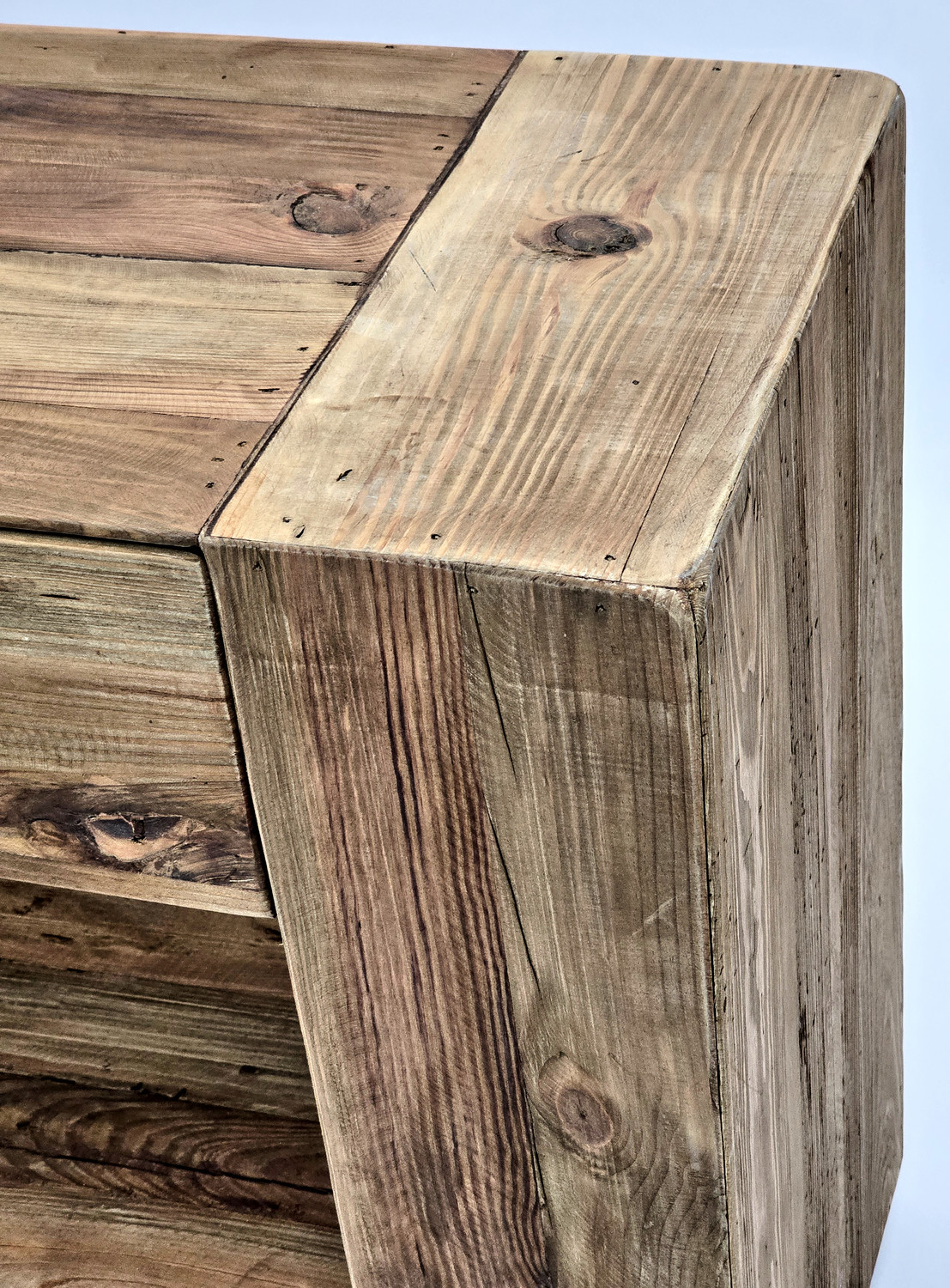 Консоль  Miranda&Serena    AH701  