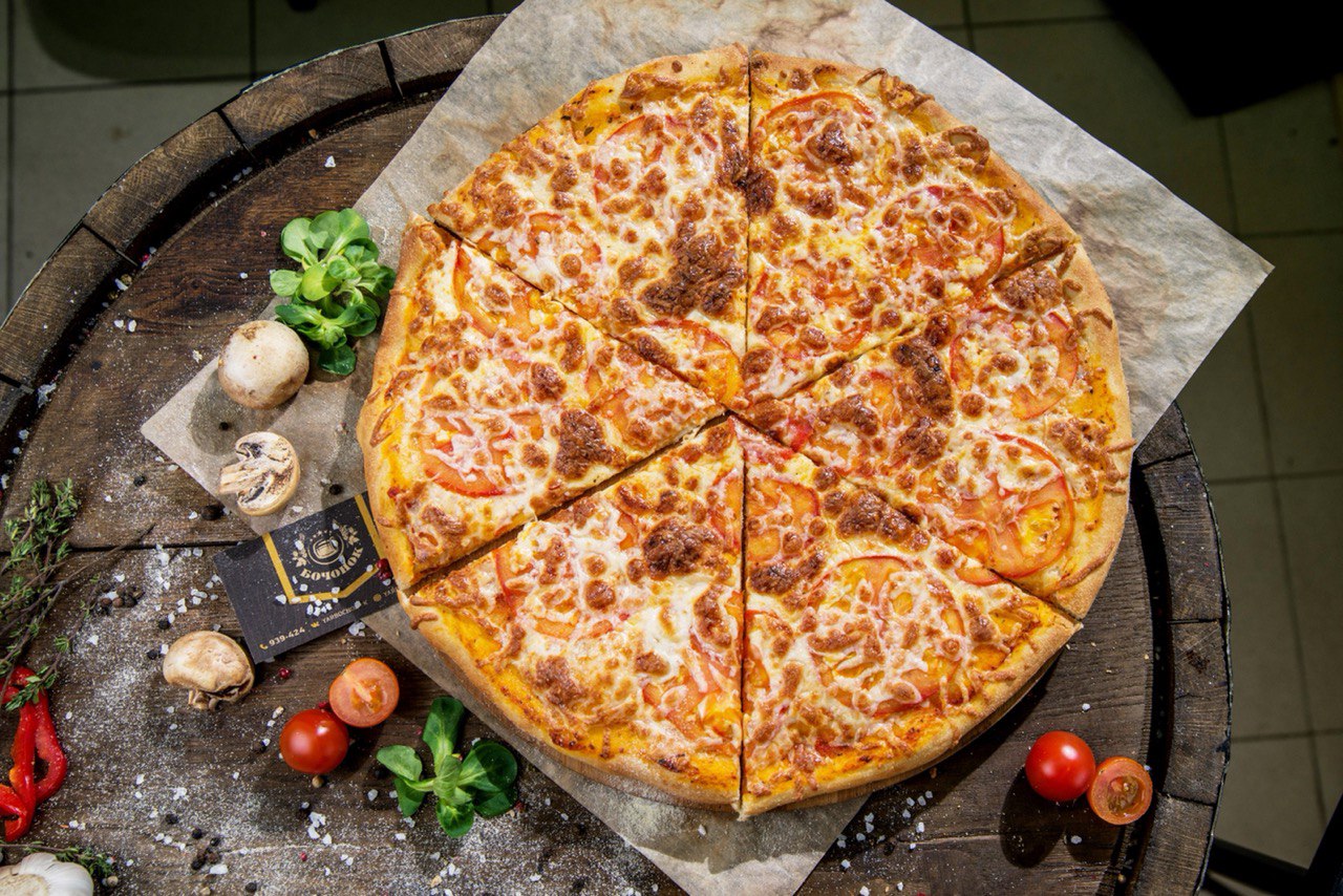 пицца маргарита сколько калорий в одном кусочке фото 29