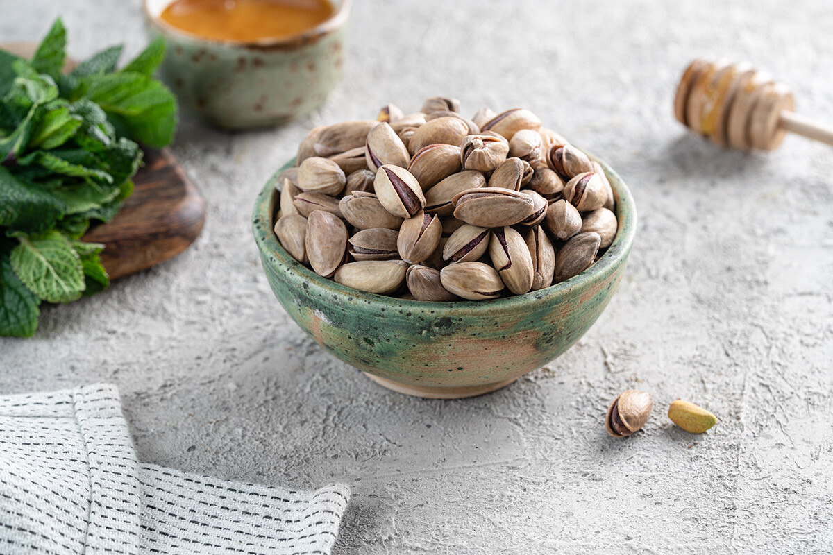 Фисташки lukksen. Фисташки жарено соленые. Фисташки, иран - 100 гр. Фисташки чили. Фисташки orexland жареные соленые, 500 г.