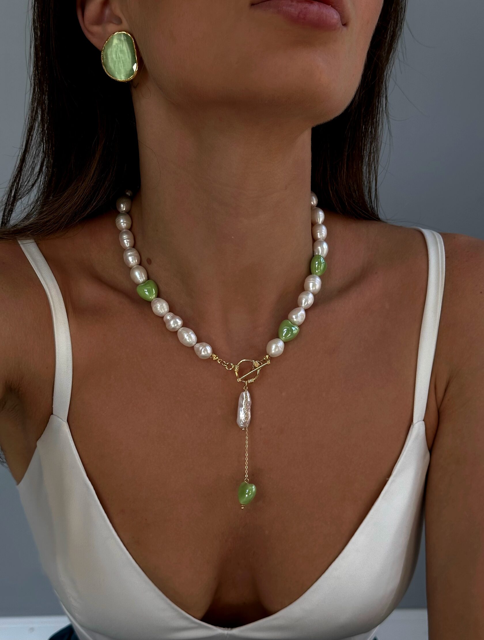 Колье, серьги и кольцо из ювелирного стекла