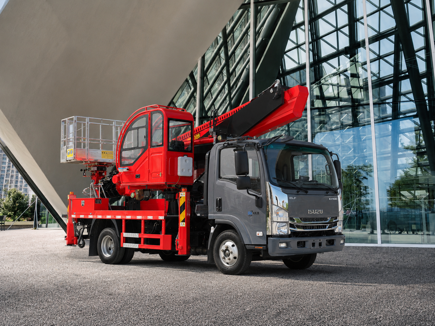 Автовышка Isuzu Elf, 30 метров