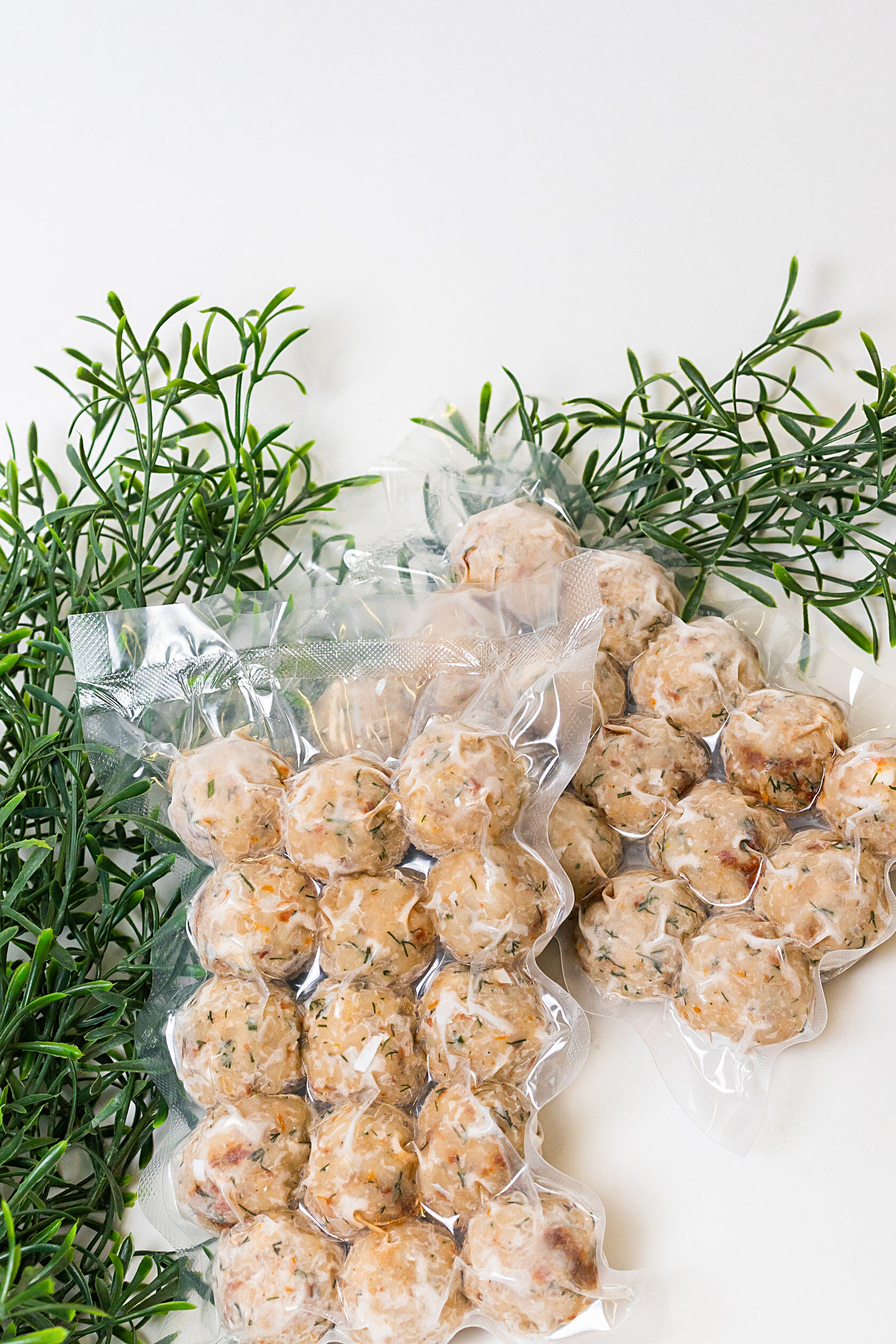 Судак рыба размеры и вес. Судак энергетическая ценность. Рыба непластованная кусками отварная. Русская рыбалка 3 7 4 деревенские просторы окунь. Судак белок.