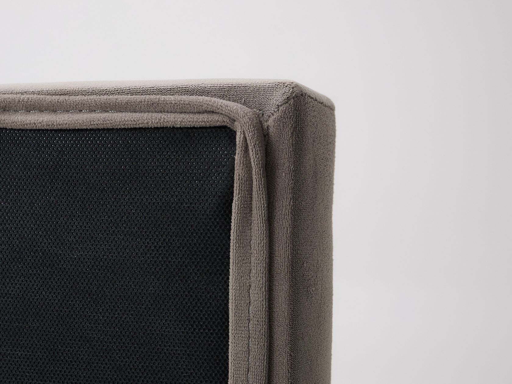 Обратная сторона изголовья