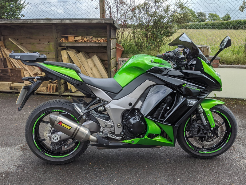 Кофу GIVI 4100FZ крепеж центрального кофра для KAWASAKI Z1000SX / NINJA