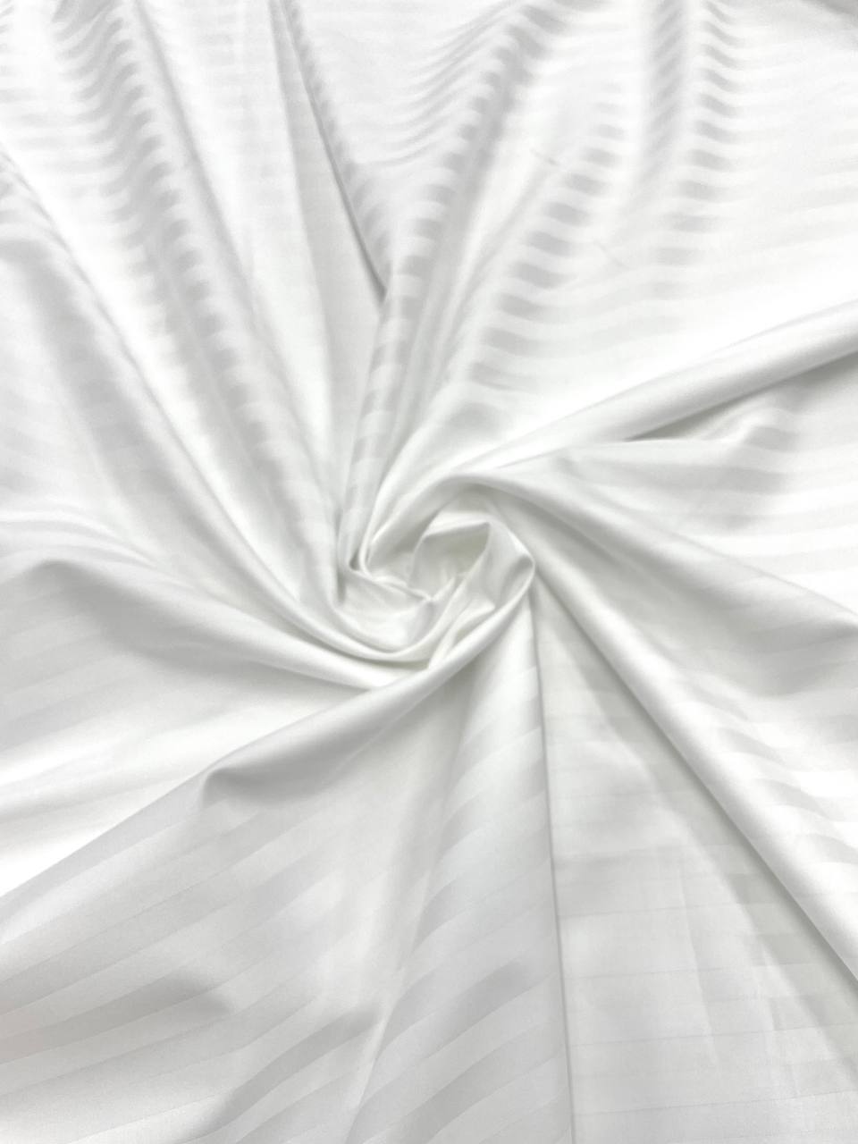 Комплект постельного белья из сатина 300ТС White Stripe - 150x200 2 шт 15290₽