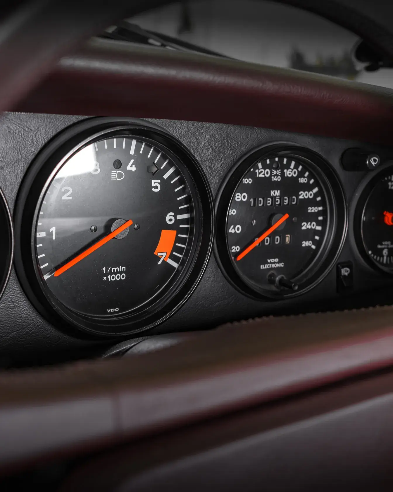 Приборы Porsche 911 1986