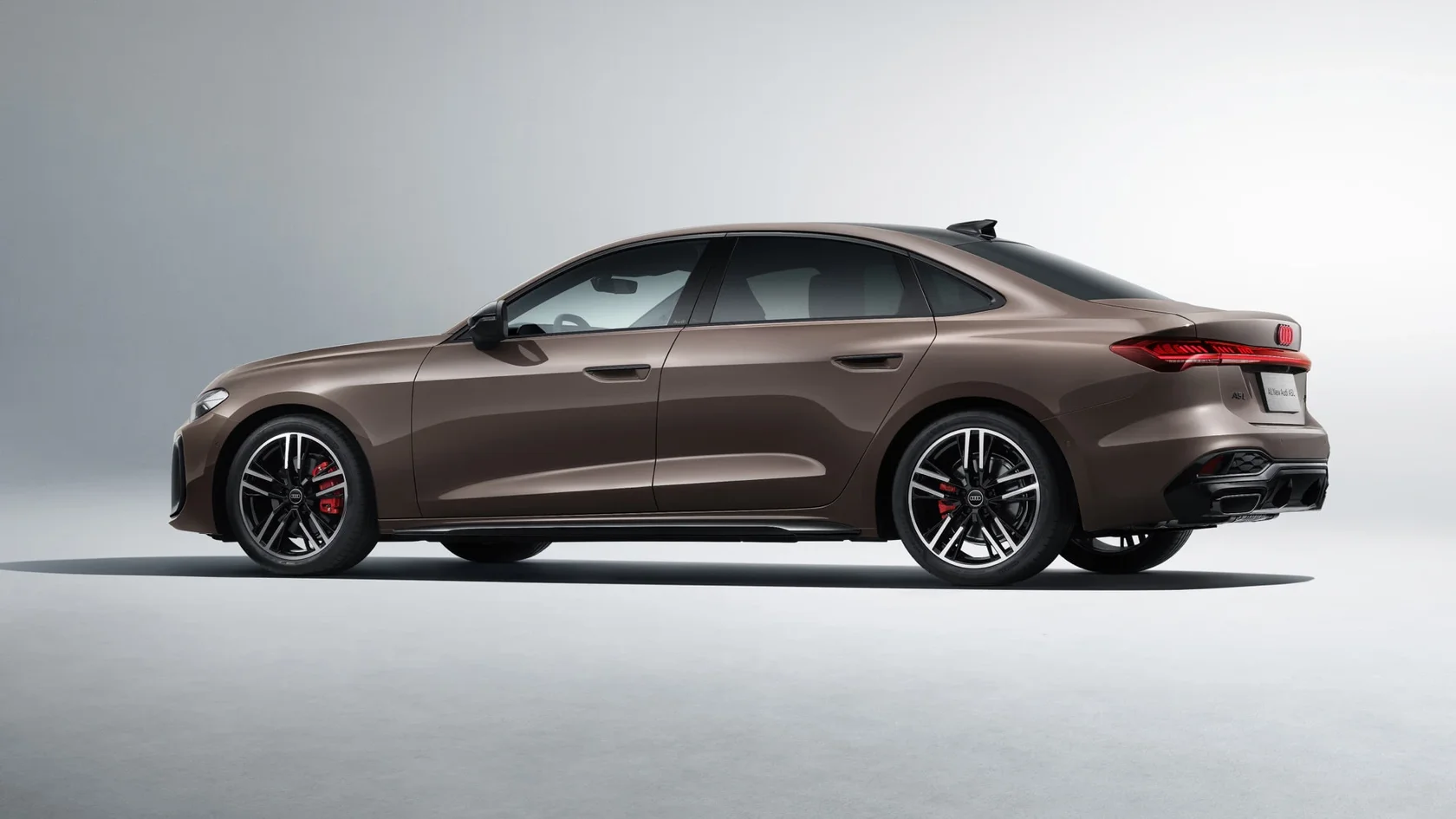 Audi A5L — вид сзади