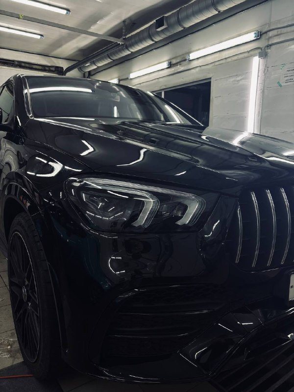 Чёрный Mercedes GLE после керамики