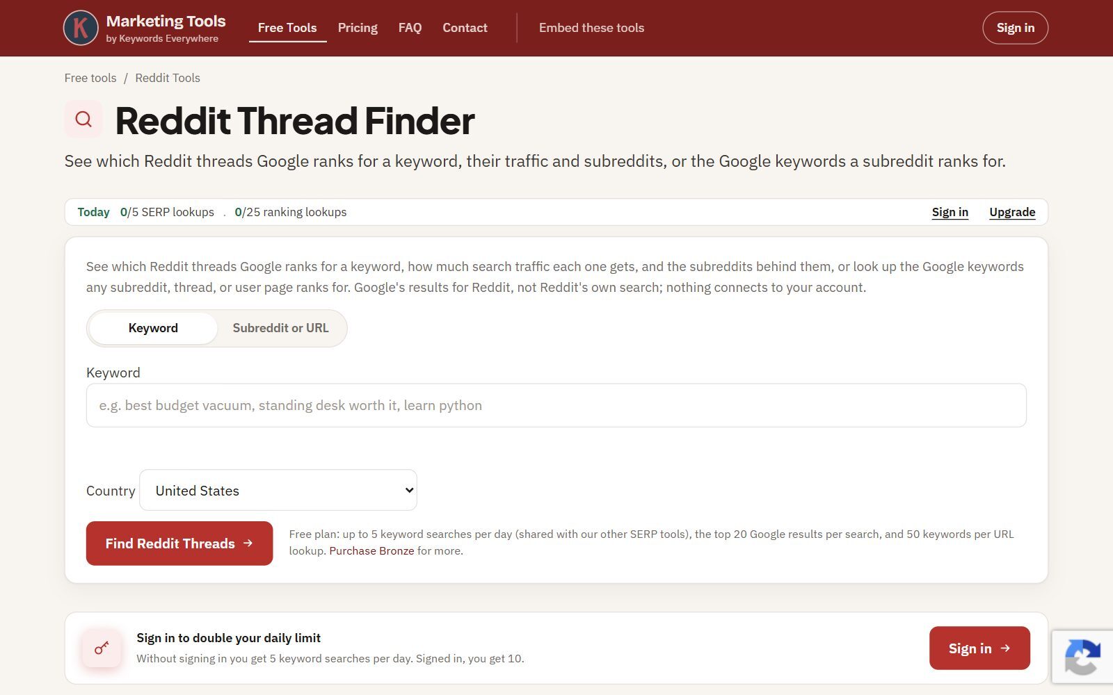 Keywords Everywhere free Reddit Thread Finder page screenshot (October 2026)