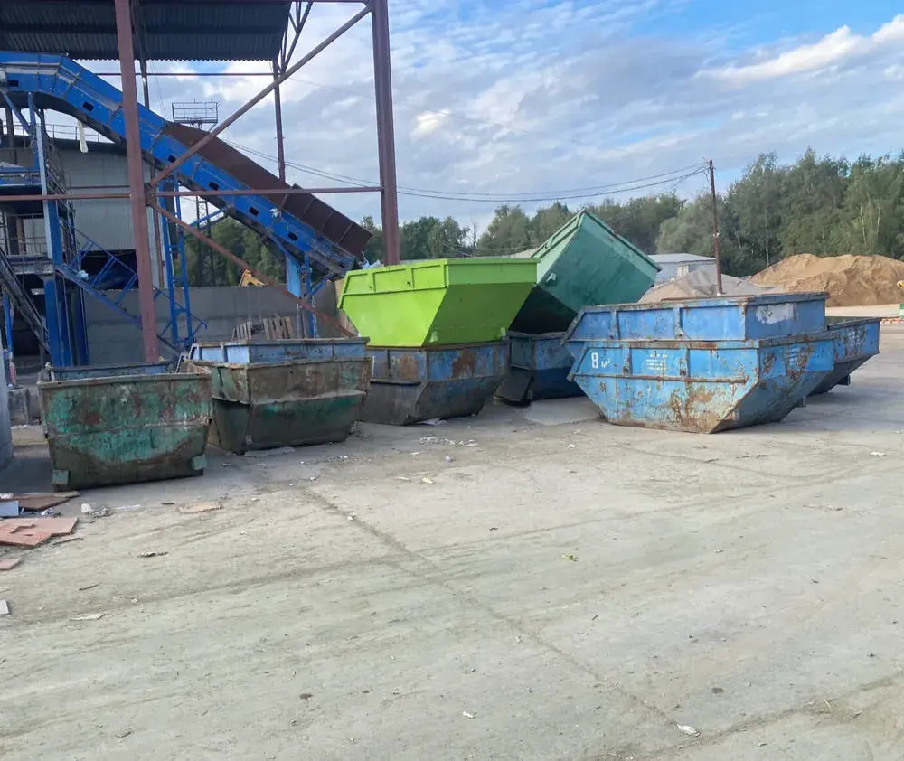 Контейнеры-лодочки для вывоза строительного мусора