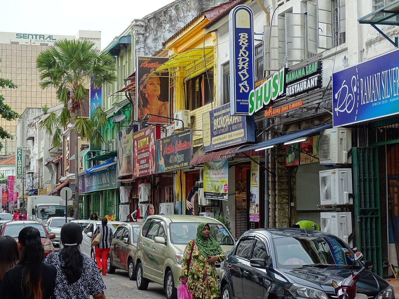 Уличная сцена в квартале Little India в Джорджтауне