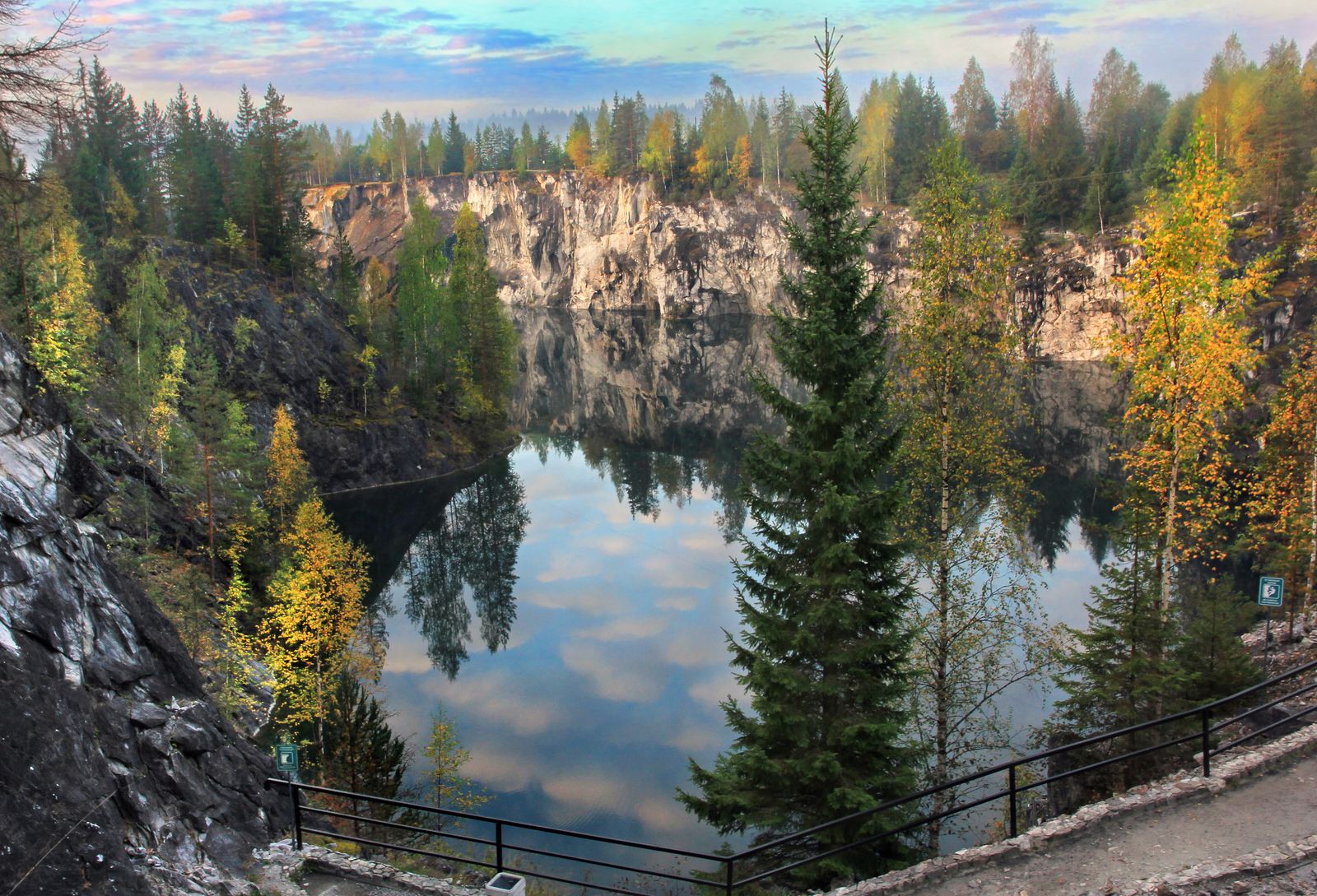 Ruskeala Mountain Park, Karelia