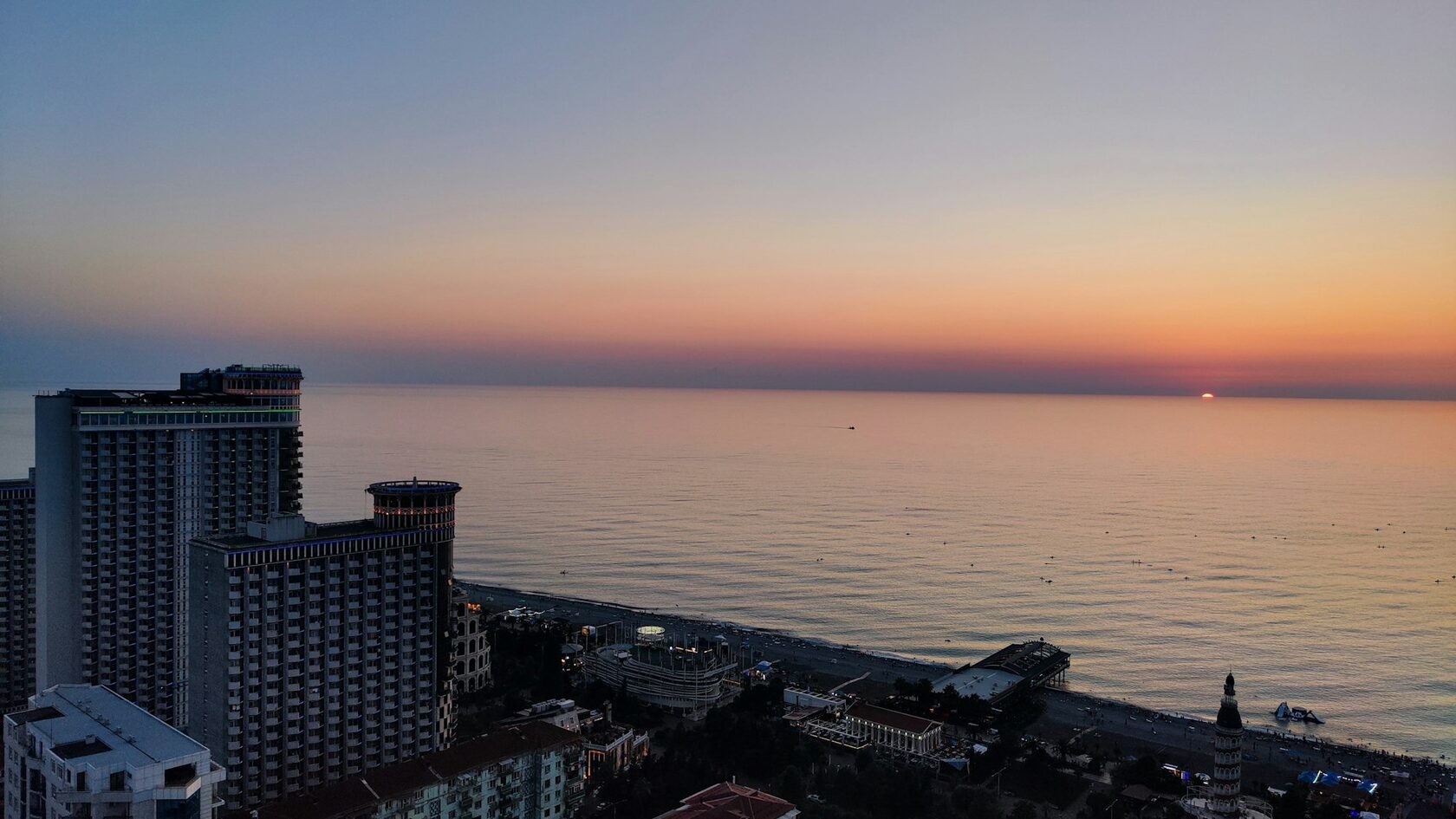 Панорамные апартаменты у моря в Батуми