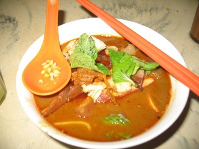 Миска curry mee в Ипохе