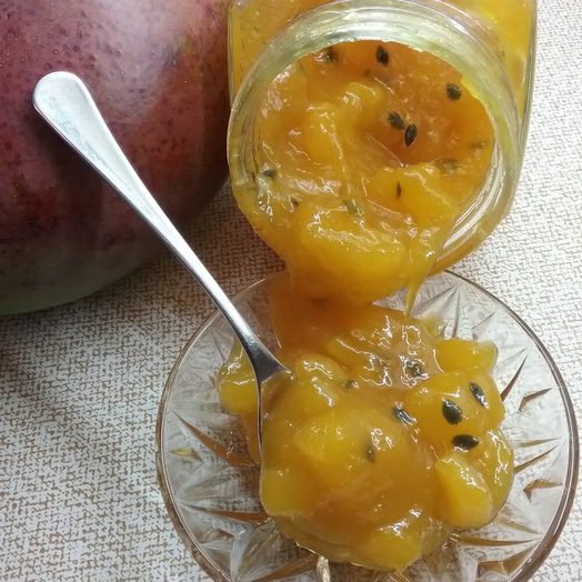 Конфитюр «манго с маракуйей» ученицы Елены Шишкинской