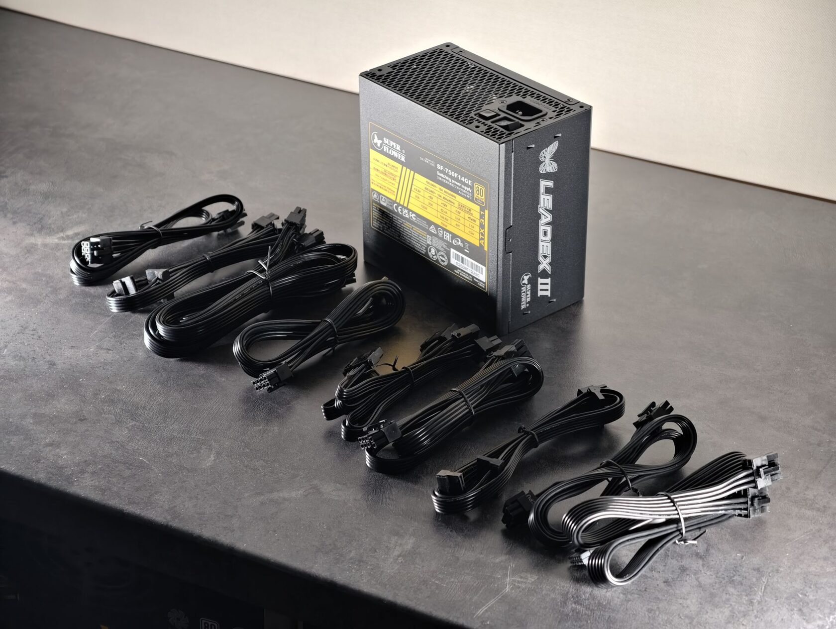 SuperFlower Leadex III Gold 750W