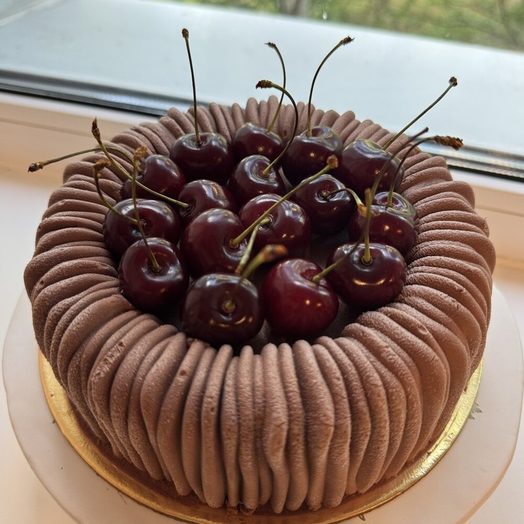 Торт Шарлотта Нуар с вишнями ученицы Алисы Курамшиной