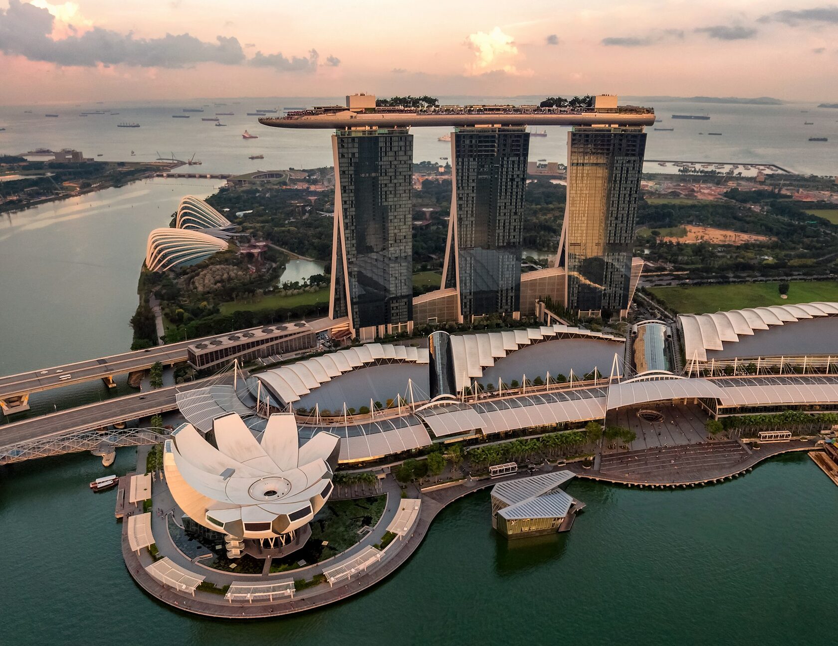Отель Marina Bay Sands с высоты