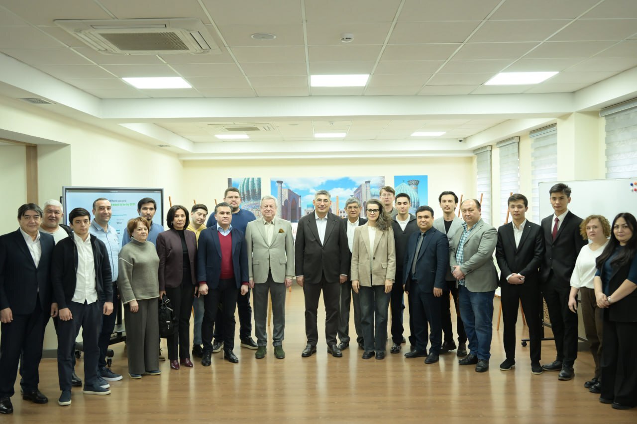 Urban Development in Tashkent: Bloom Arch Insights