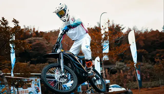 Falcon Pro — трюк на соревнованиях 79BIKE