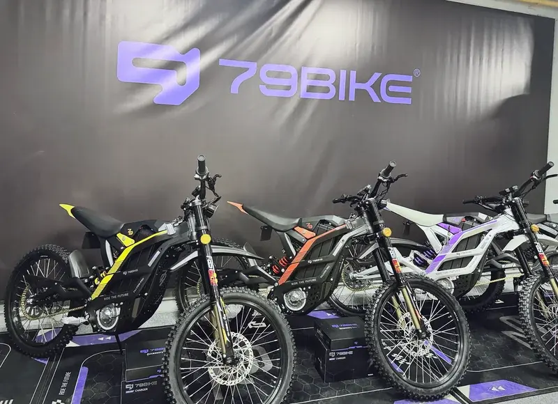 Шоурум 79BIKE в Москве: Falcon Pro в разных расцветках