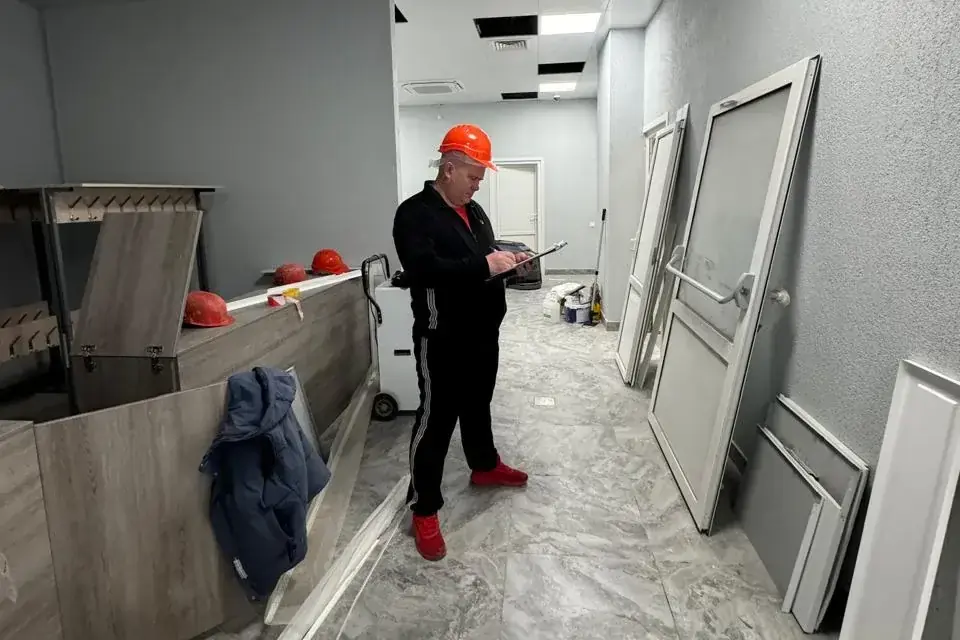 Снесли стену между кухней и комнатой